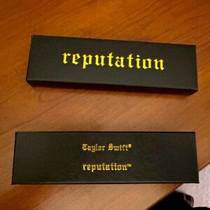 Taylor Swift pen box